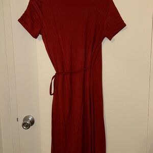 Elegant Women's Midi Dress in Deep Red
